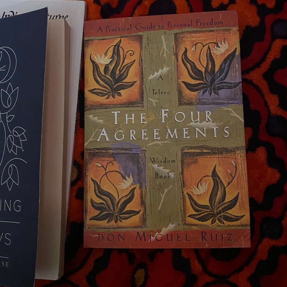 📚The Four Agreements: A Practical Guide to Personal Freedom by Don Miguel Ru